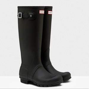 Hunter Women’s Original Tall Rain Boot Matte Black